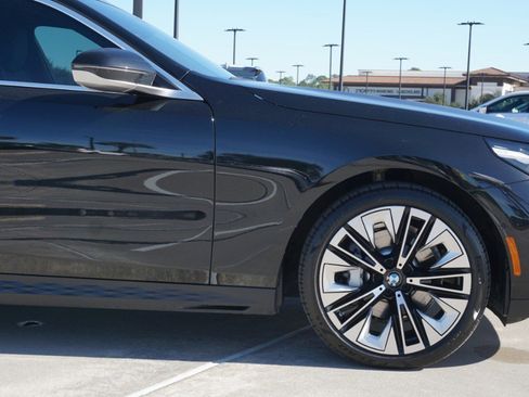 Used 2024 BMW 530i 530i w/ Convenience Package image 9