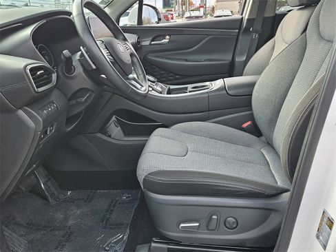 Used 2023 Hyundai Santa Fe SEL Convenience image 5