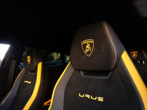 Used 2024 Lamborghini Urus Performante image 16