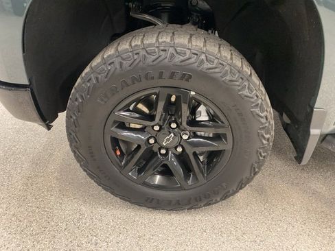 Used 2025 Chevrolet Silverado 1500 Custom Trail Boss image 14