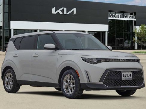 Certified 2024 Kia Soul LX w/ Option Group 015 image 8