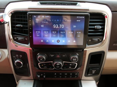 Used 2018 RAM 3500 Laramie image 30