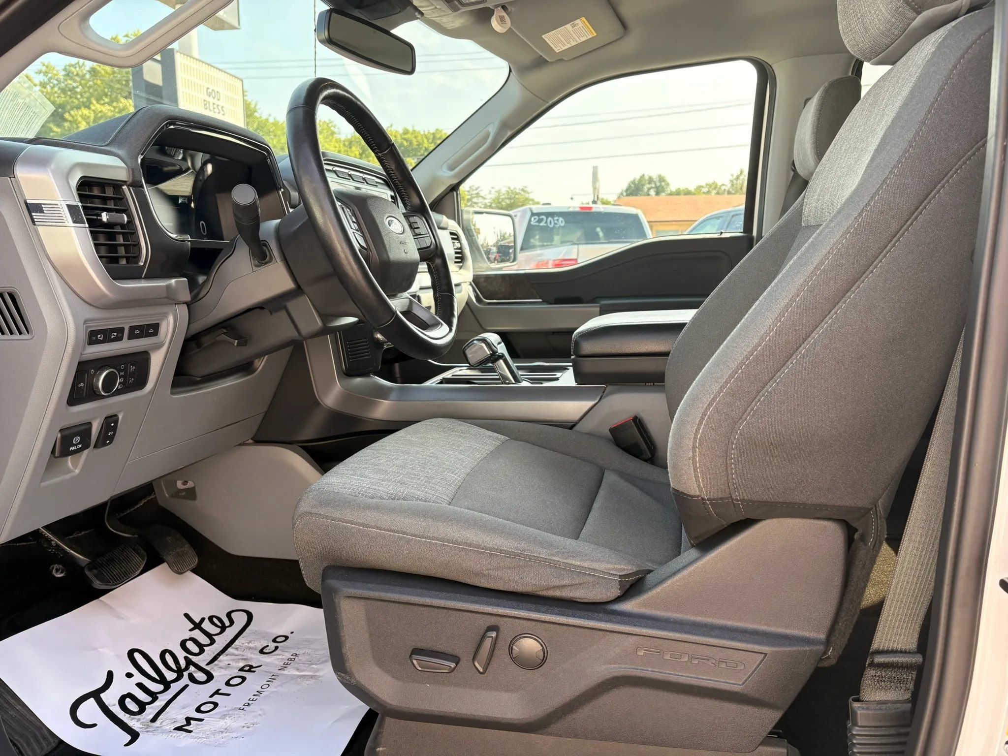 Used 2022 Ford F150 Lightning XLT w/ Equipment Group 312A High AWD/4WD image 16