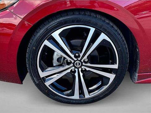 Used 2020 Nissan Sentra SR FWD image 10
