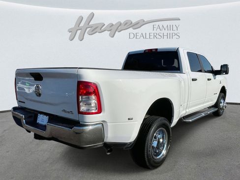 Used 2024 RAM 3500 Big Horn image 34