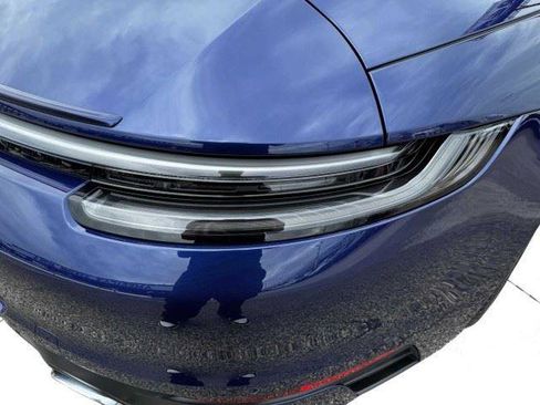 Used 2024 Porsche 911 Carrera RWD image 13