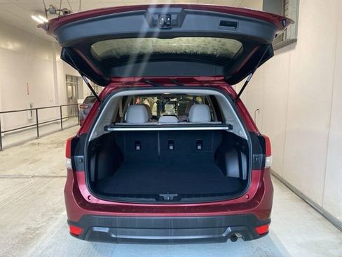Used 2019 Subaru Forester Premium w/ All-Weather Package image 7
