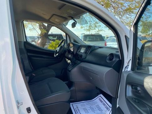 Used 2015 Nissan NV200 SV w/ Technology Package FWD image 5