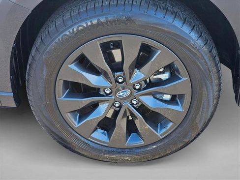 Certified 2025 Subaru Outback Onyx Edition image 24