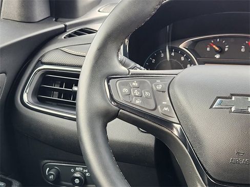 Used 2023 Chevrolet Equinox Premier image 28