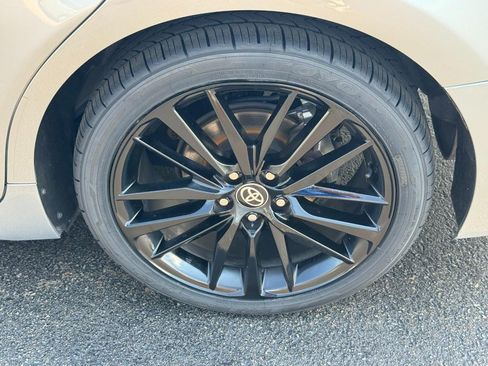 Used 2024 Toyota Camry XSE FWD image 8