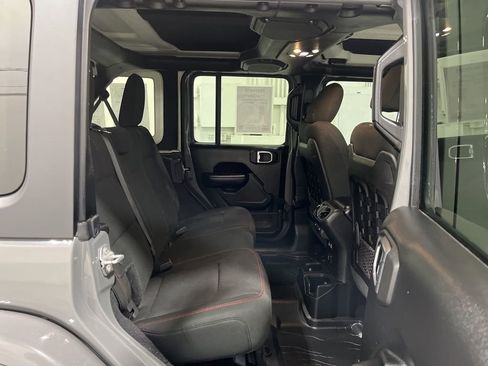 Used 2019 Jeep Wrangler Unlimited Rubicon image 28
