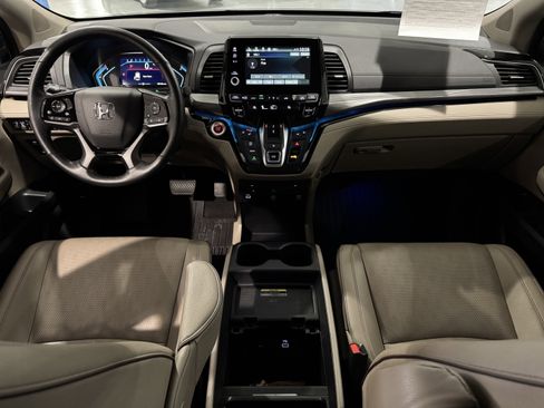 Used 2024 Honda Odyssey Elite image 22