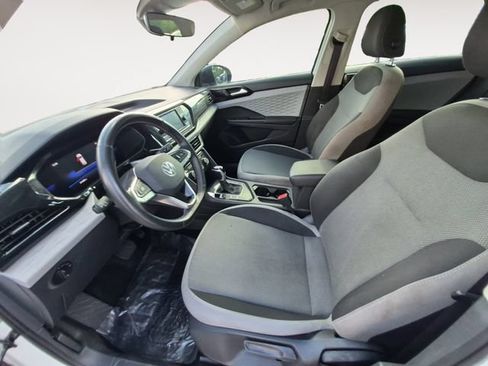 Used 2024 Volkswagen Taos S FWD image 9