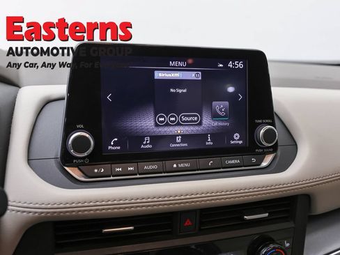 Used 2023 Nissan Rogue SV w/ SV Premium B Package AWD/4WD image 19