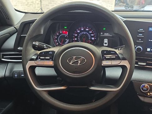 Used 2021 Hyundai Elantra SEL FWD image 14