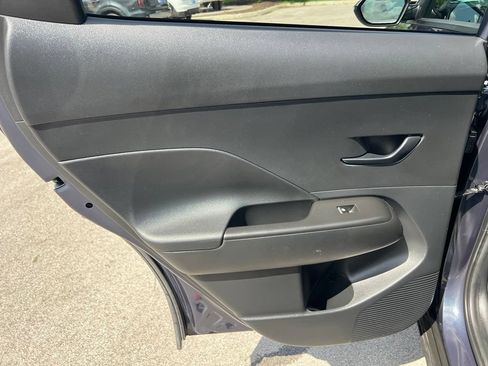 Used 2025 Hyundai Kona SEL AWD/4WD image 20