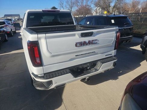 Used 2025 GMC Sierra 1500 AT4 image 10