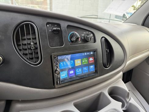 Used 2002 Ford E-250 and Econoline 250 image 10