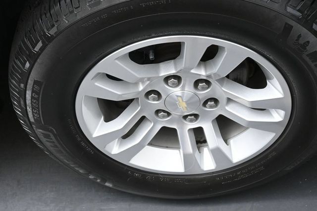 Used 2019 Chevrolet Suburban LT AWD/4WD image 37