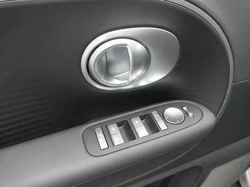 New 2026 Hyundai Ioniq 9 SE AWD/4WD image 9