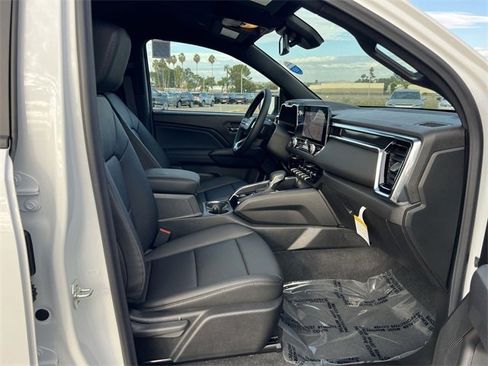 New 2026 GMC Canyon Elevation w/ Convenience Package image 31