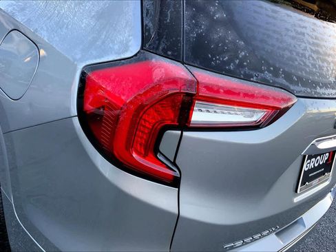 Used 2024 GMC Terrain Denali w/ Denali Premium Package image 27