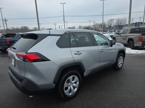Used 2024 Toyota RAV4 LE image 4