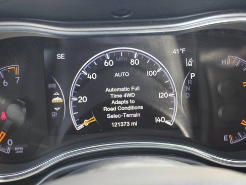 Used 2018 Jeep Grand Cherokee Limited image 17