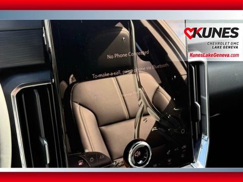 New 2026 GMC Acadia Elevation w/ Elevation Premium Package AWD/4WD image 38