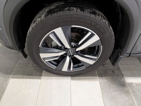 Used 2023 Nissan Rogue Platinum w/ Platinum Premium Package image 7