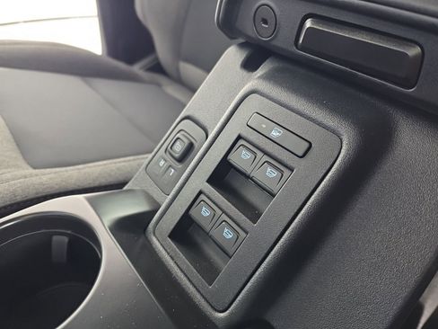 New 2025 Ford Bronco Base image 21