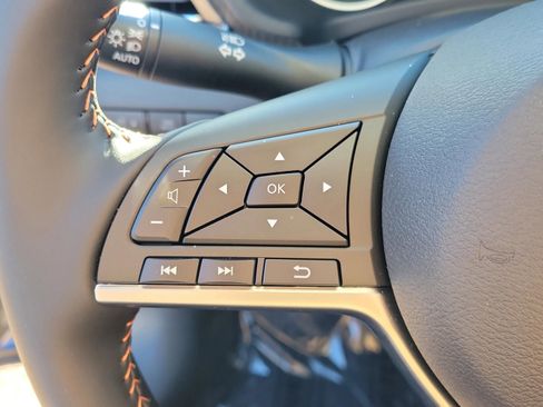 Certified 2025 Nissan Sentra SR image 27