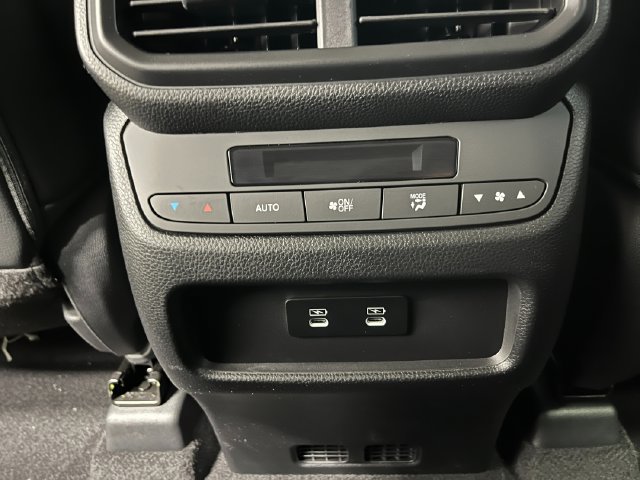 New 2026 Honda Pilot Touring image 24