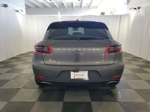 Used 2017 Porsche Macan image 5