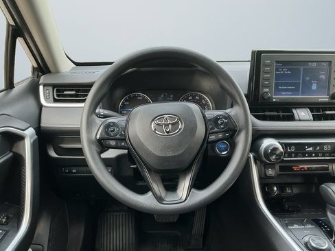Used 2022 Toyota RAV4 XLE AWD/4WD image 13
