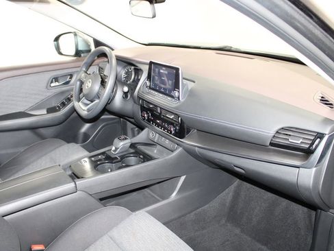 Used 2021 Nissan Rogue SV FWD image 26