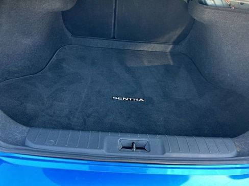Used 2025 Nissan Sentra SV FWD image 10