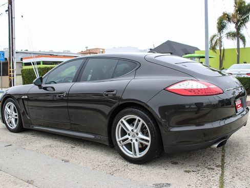 Used 2012 Porsche Panamera image 3