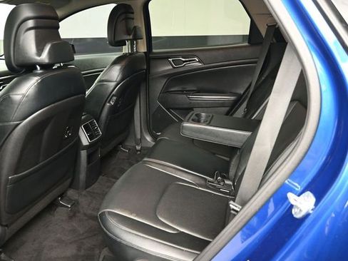 Used 2023 Kia Sportage EX image 13