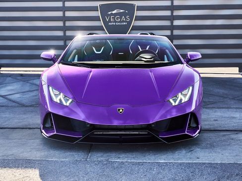 Used 2024 Lamborghini Huracan EVO image 16