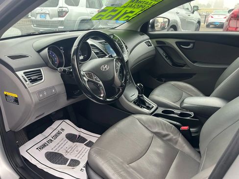 Used 2014 Hyundai Elantra Limited w/ Option Group 03 image 10