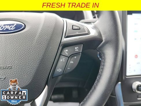 Used 2022 Ford Edge Titanium AWD/4WD image 6