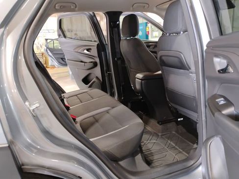 Used 2024 Chevrolet TrailBlazer LS w/ LS Convenience Package image 16