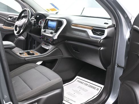 Used 2020 GMC Acadia SLE w/ Driver Convenience Package image 32