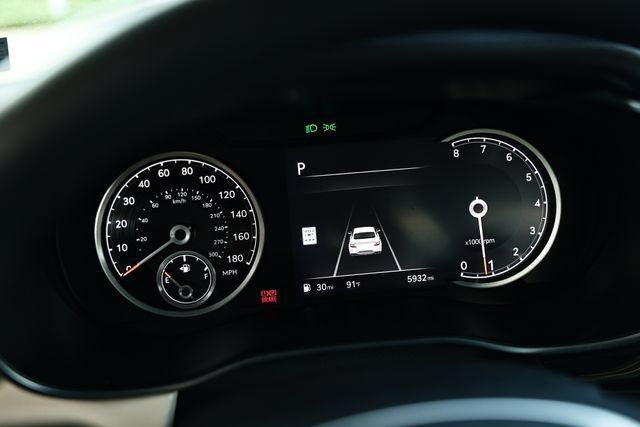 Certified 2026 Genesis G70 2.5T AWD/4WD image 29