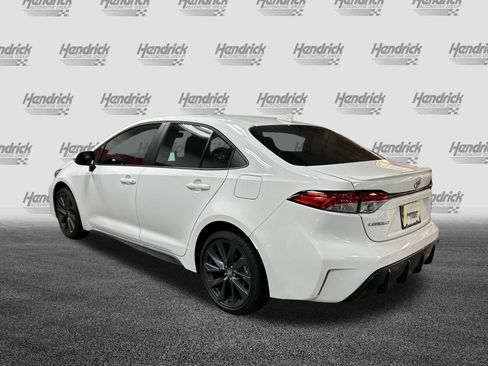 Used 2026 Toyota Corolla SE FWD image 8