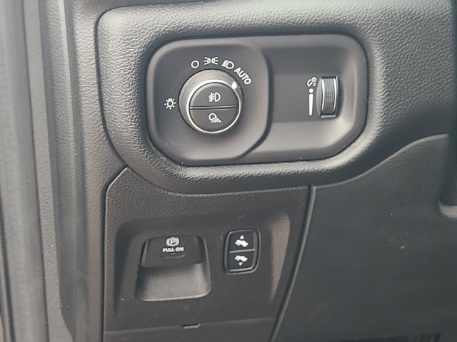 Used 2021 RAM 1500 Big Horn AWD/4WD image 14