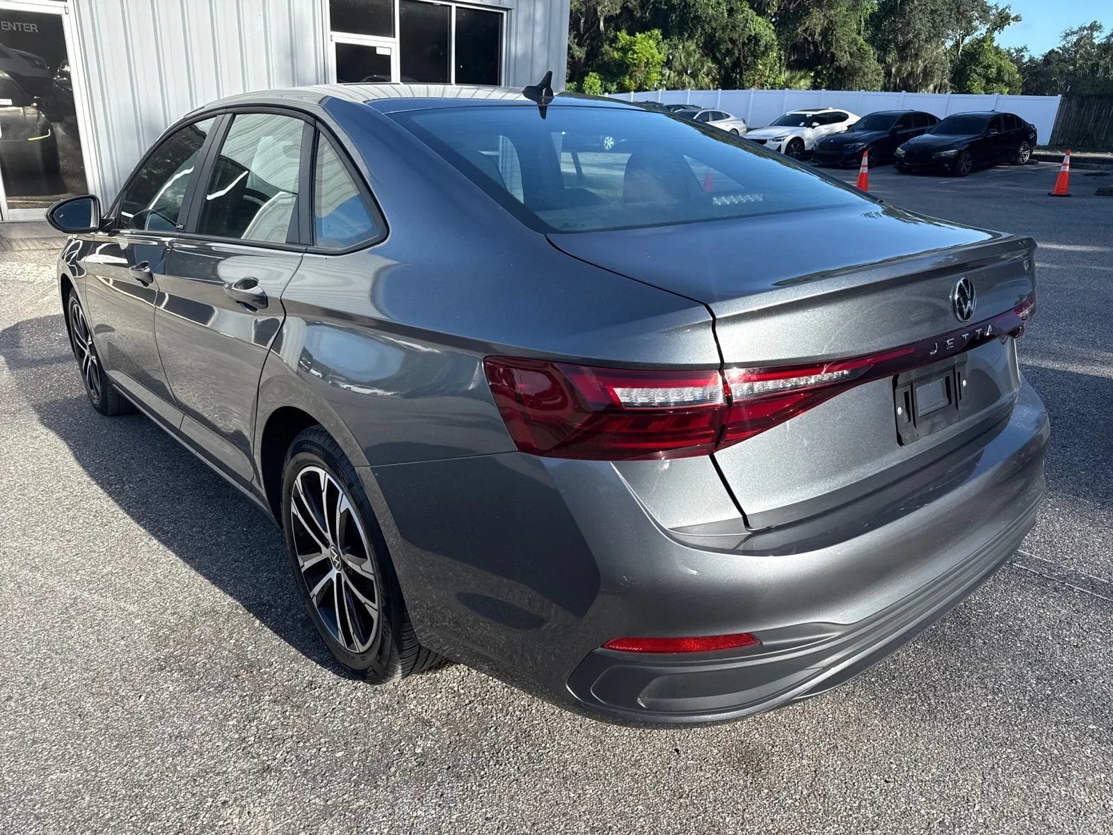 Used 2025 Volkswagen Jetta Sport FWD image 11