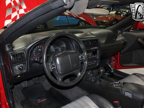 Used 2002 Chevrolet Camaro Z28 w/ SS Performance/Appearance Pkg image 23